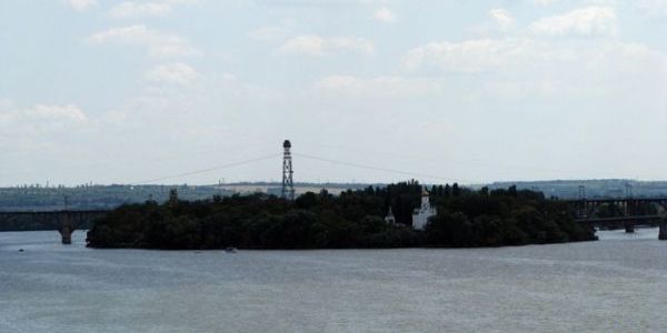 Монастырский остров
